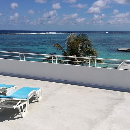 Blue Beryl Guest House Blue Bay Buitenkant foto