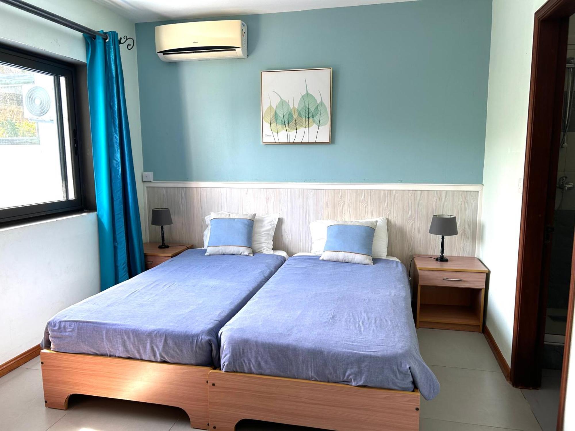 Blue Beryl Guest House Blue Bay Buitenkant foto