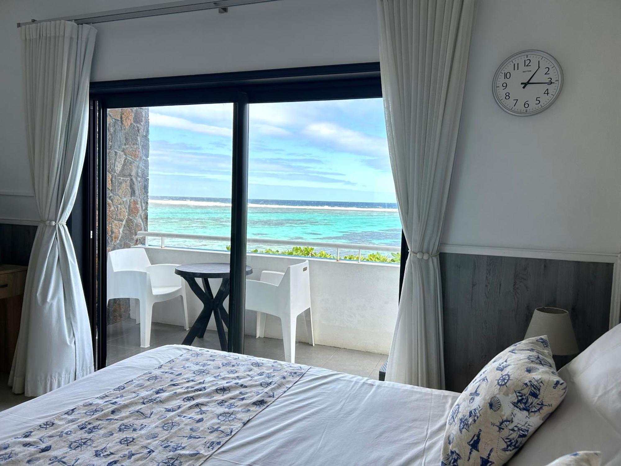 Blue Beryl Guest House Blue Bay Buitenkant foto